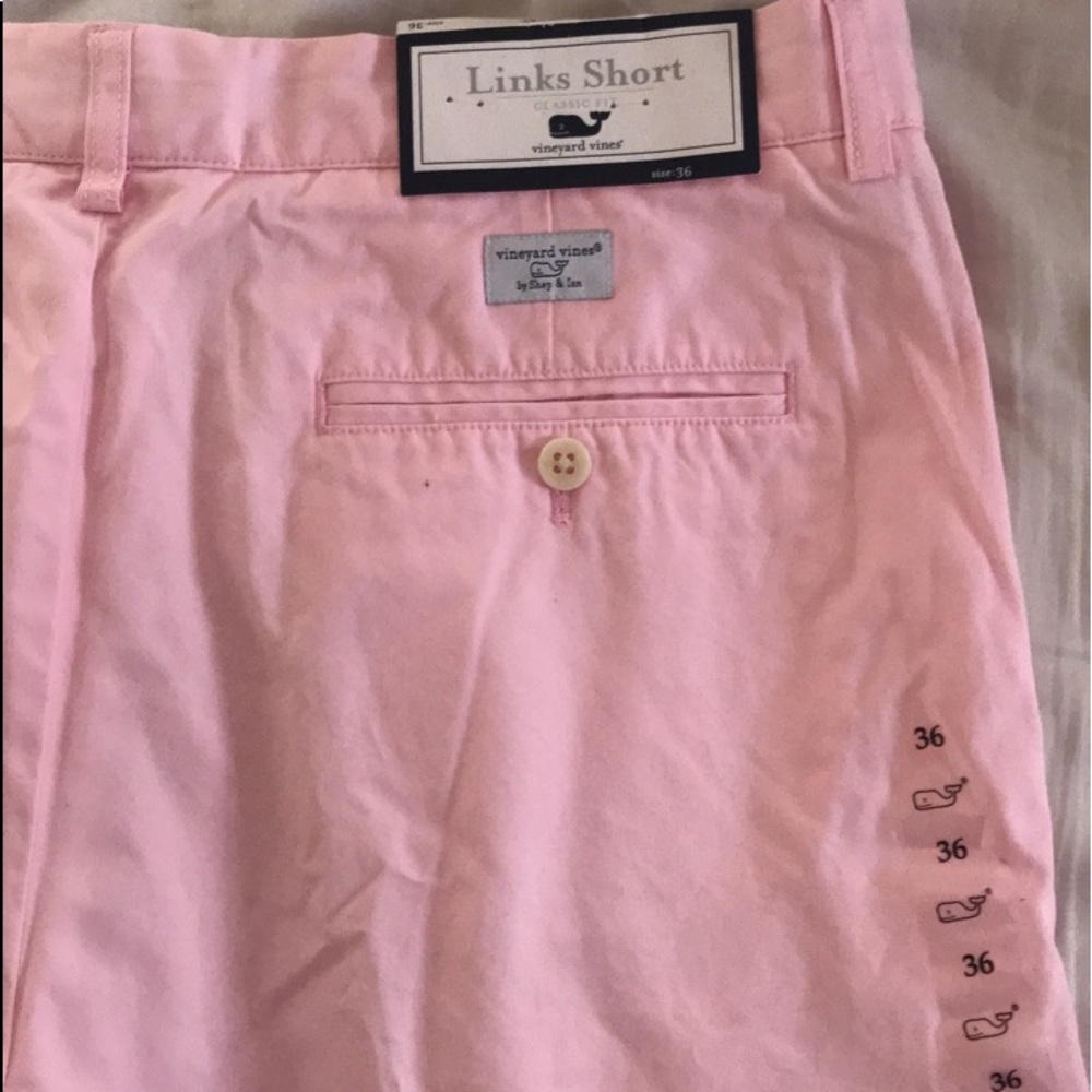 Vineyard vines link shorts
